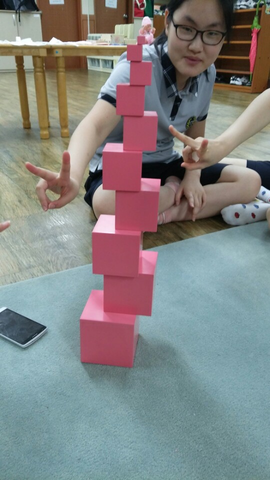 몬테소리교육활동7[1].jpg