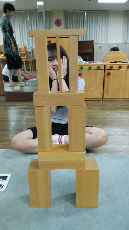 몬테소리교육활동8[1].jpg