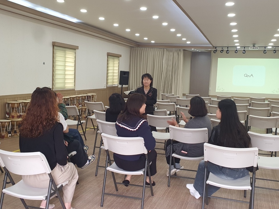 유교_성인반견학사진 (6).jpg